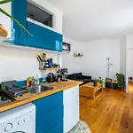 GuestReady - A simple cosy nest near La République